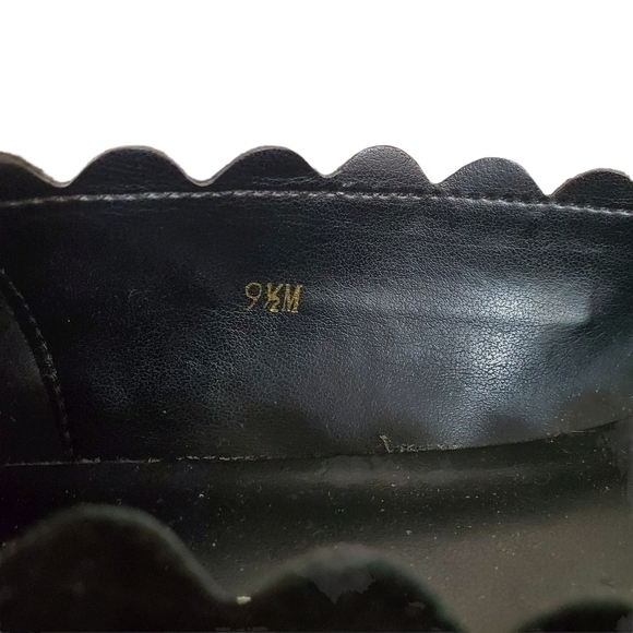 VanEli Black Suede Scalloped Peep Toe Flats EUC - Picture 7 of 7